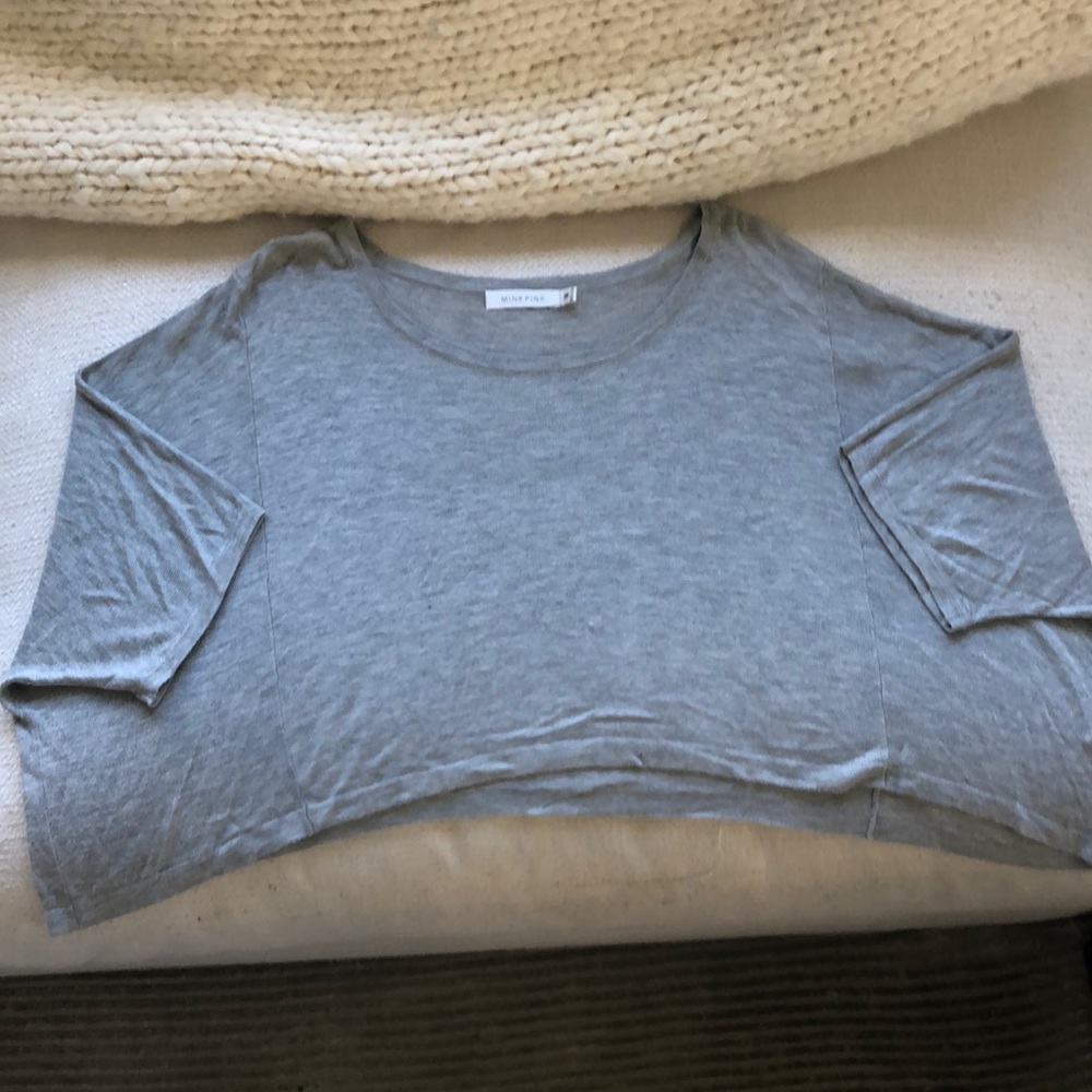 Mink pink. Extremely soft gray cropped shortsleeved top
